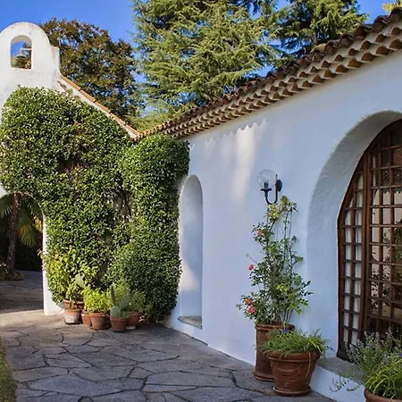 Sleeps 6 With Air Con Vila Stresa