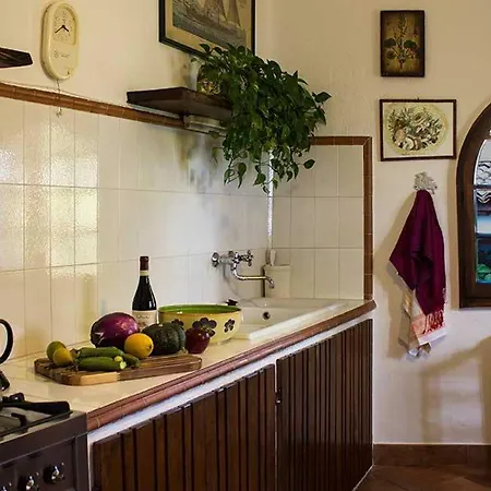 Vila Sleeps 6 With Air Con